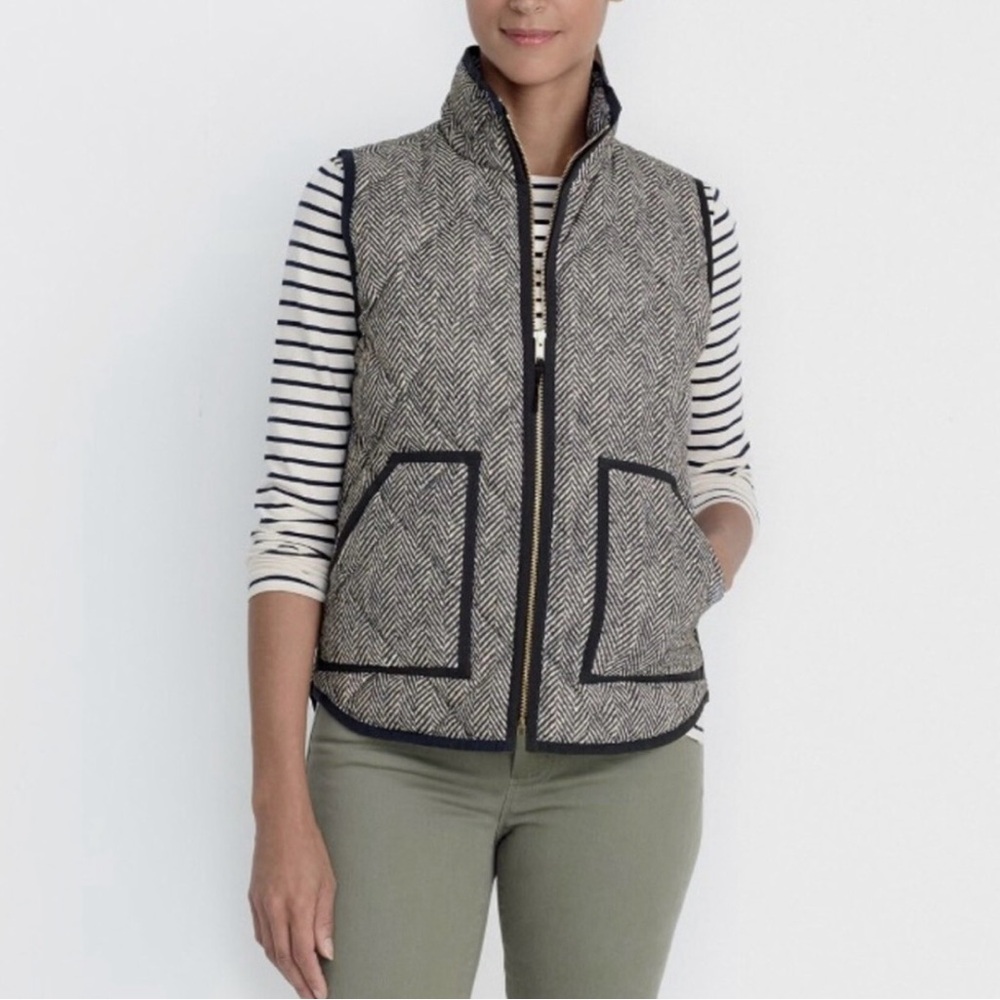 Women's Herringbone Vest with Black Trim